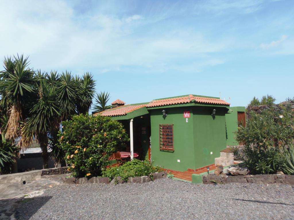 Casa Nela. Rural y acogedora en Las Puntas El Hierro - Maison De Deux Chambres