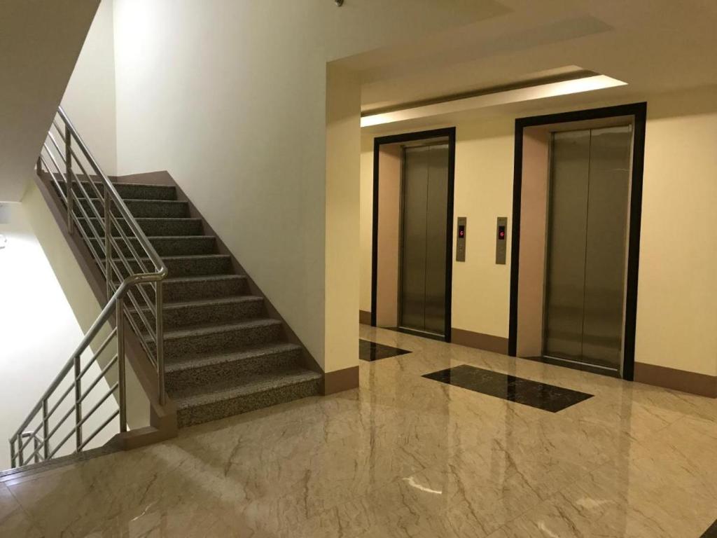 Megatower 3 – Close to Session Road – City Center