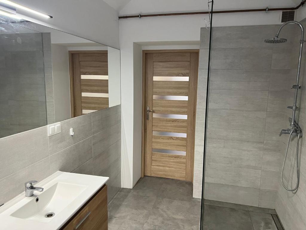 Fotografia z galérie ubytovania Apartament 3 pokojowy z parkingiem v destinácii Ząbkowice Śląskie