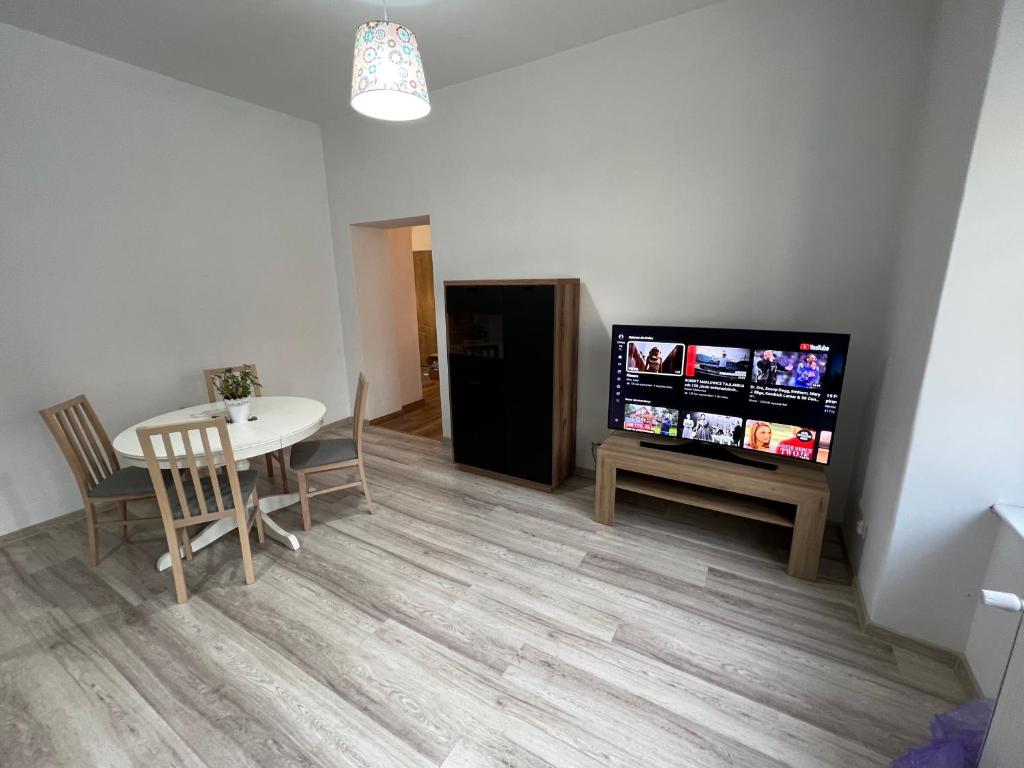 Fotografia z galérie ubytovania Apartament 3 pokojowy z parkingiem v destinácii Ząbkowice Śląskie