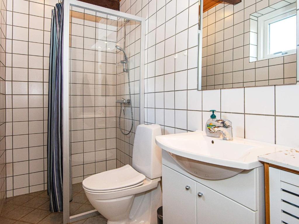 Koupelna v ubytování Holiday home Rømø CXXV
