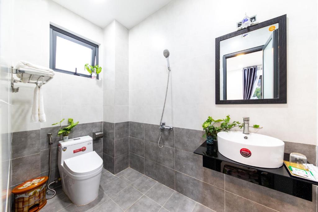 Phòng tắm tại Đà Lạt Cao Nguyên Hotel