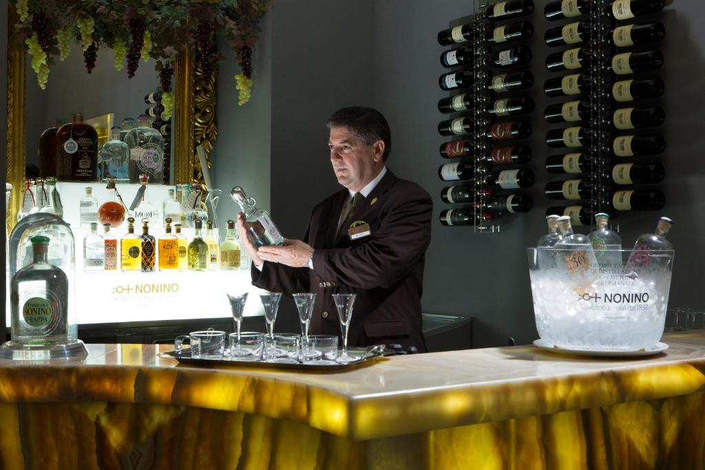 Golden Tulip Rome Piram - Resim 42