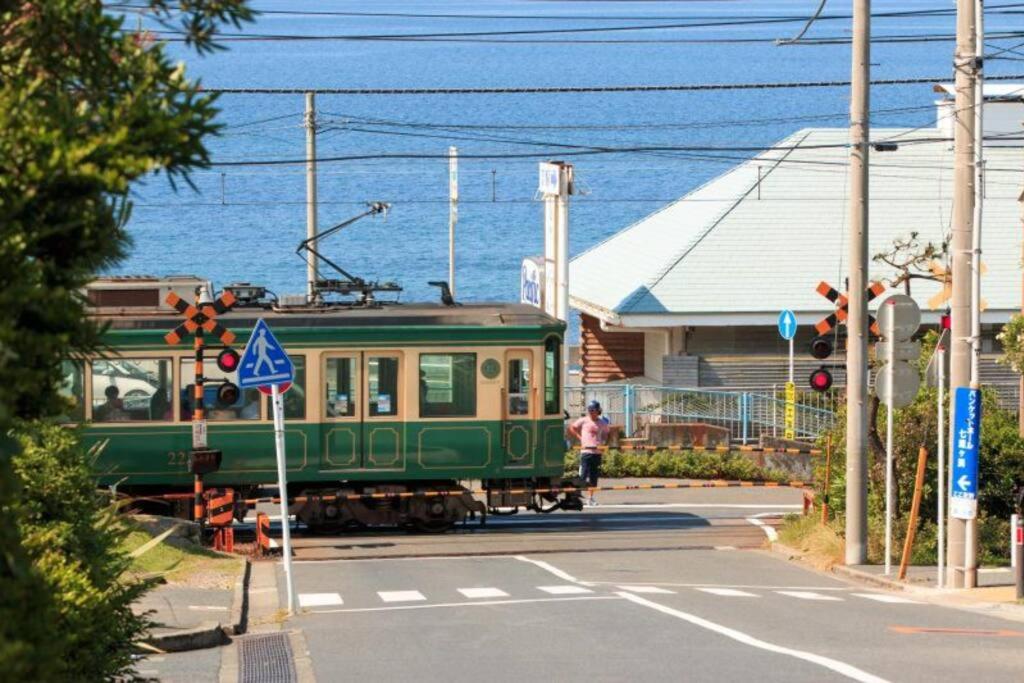 Imagem da galeria de Seaside House Enoshima 江ノ島, Free Parking 漫居湘南海岸, 尋訪灌籃高手 em Koshigoe