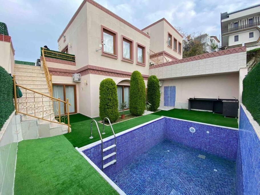 Cheerful 2 bedroom private villa with pool