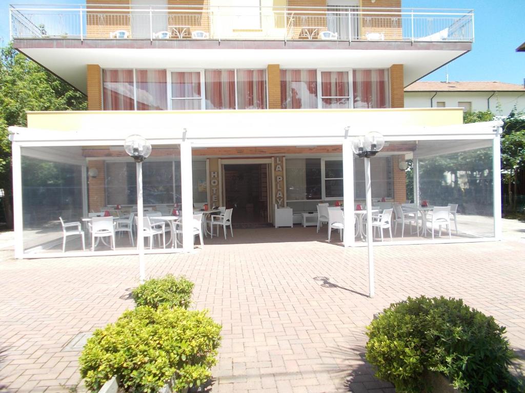 Budova, kde se hotel nachází