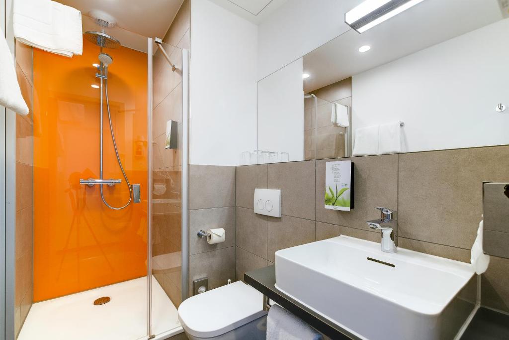 Campanile Leipzig Halle Airport - Resim 8