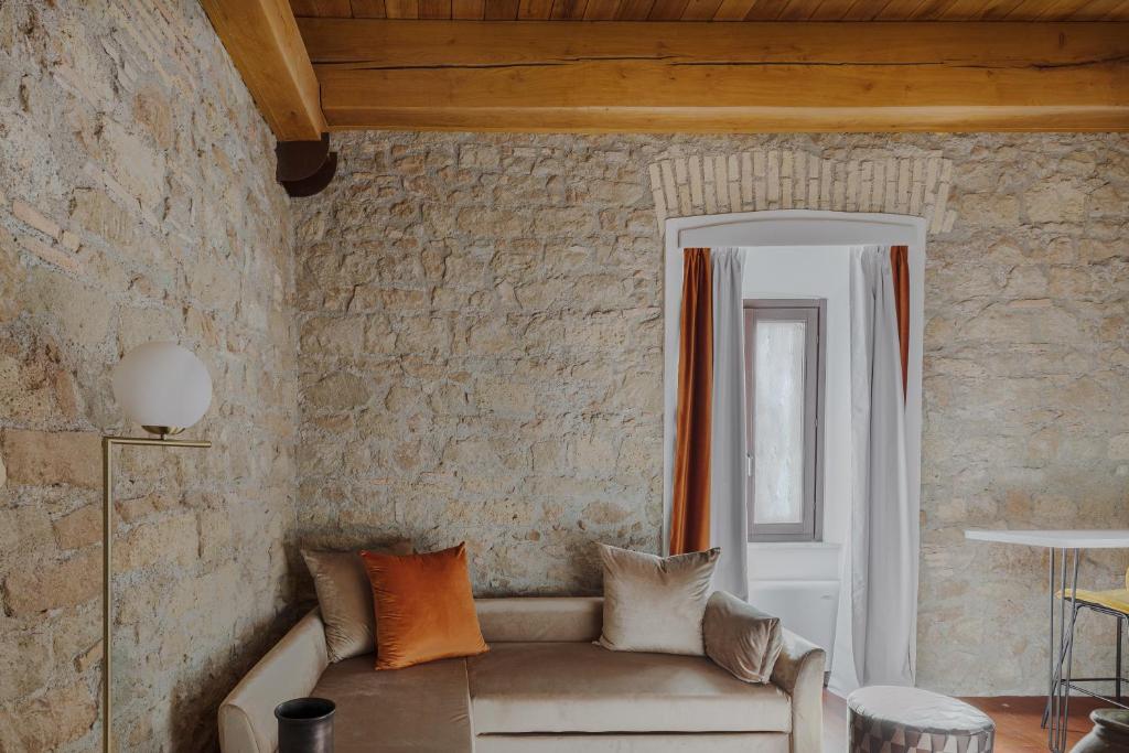 Torre Capranica - Resim 17