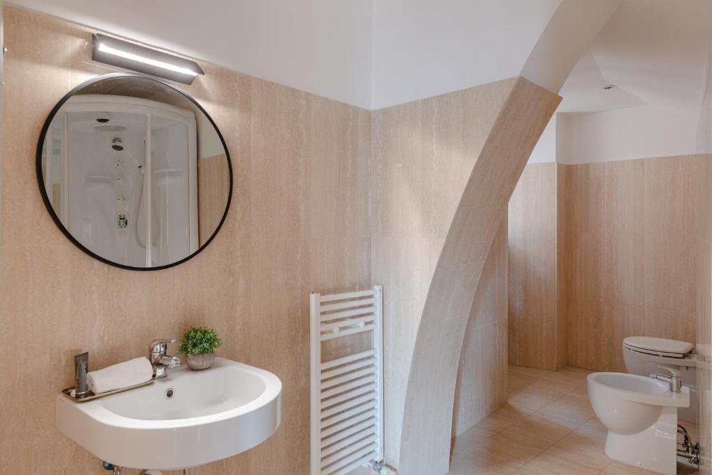 Torre Capranica - Resim 45