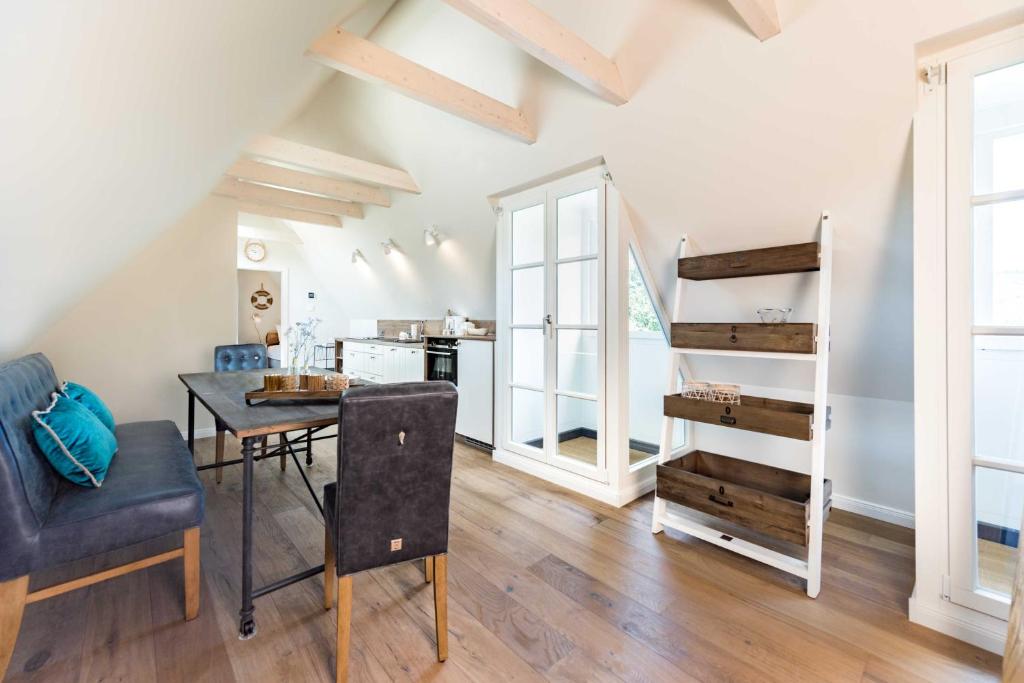 Edersee Auszeit - Two-Bedroom Apartment With Balcony