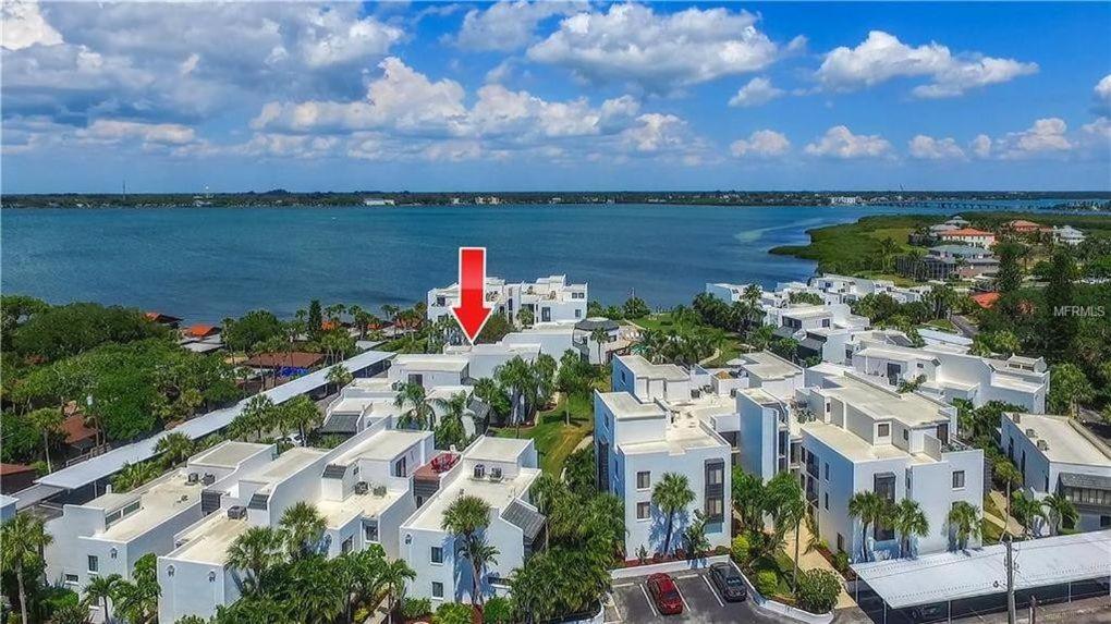 Tamarind Condo on The Bay, Englewood, USA