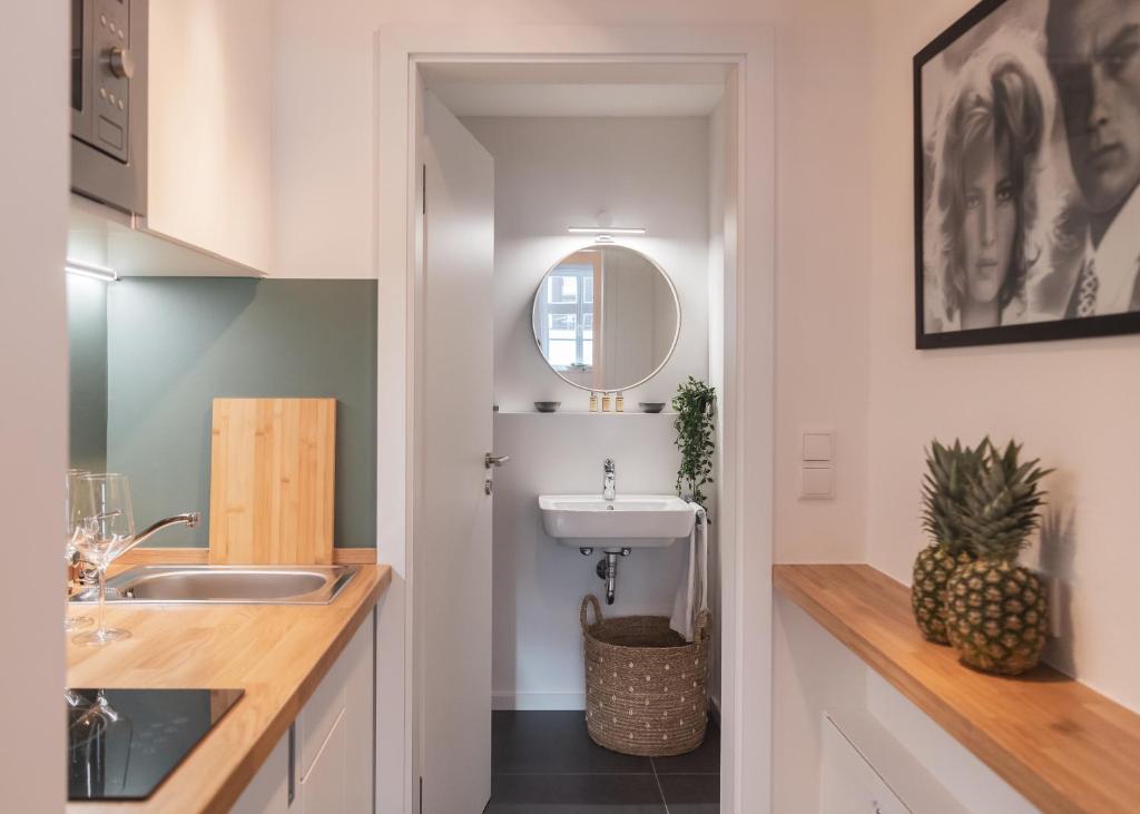 St. Salvator Apartments - 9