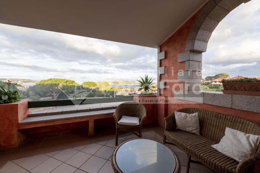 Balkón nebo terasa v ubytování 22 BAIA DEL FARO - Trilocale con terrazza abitabile vista mare