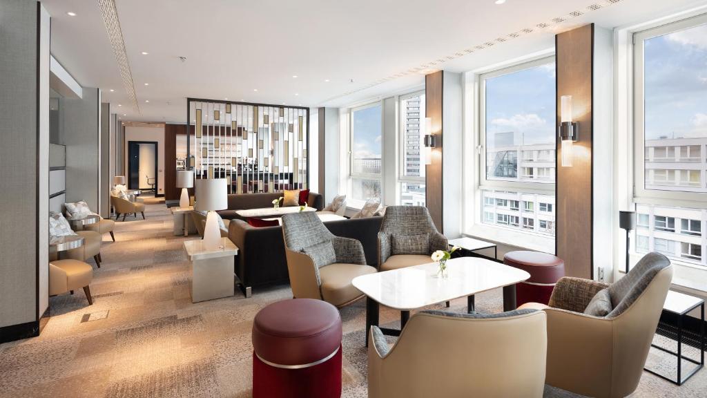 Posezení v ubytování InterContinental Berlin by IHG