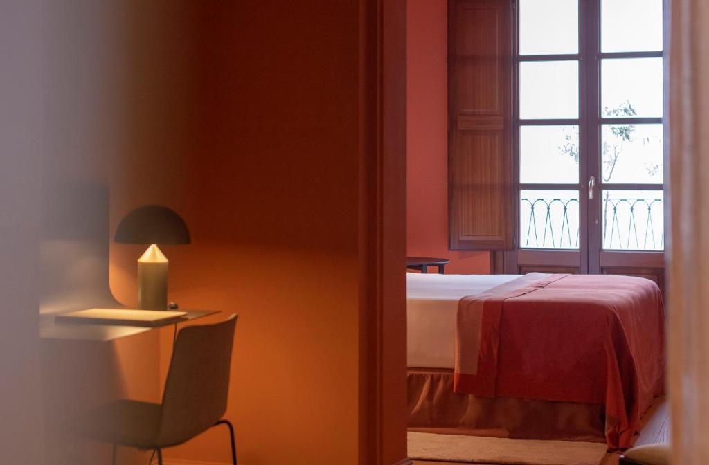 Calatrava Hotel, Mediterranean Sea House - 2