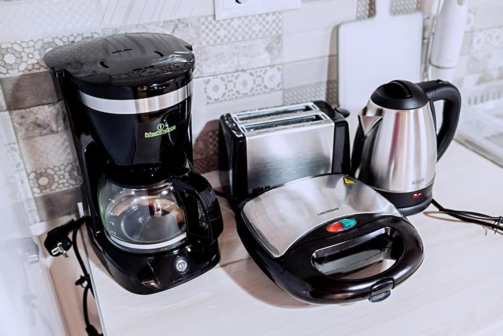 Set per la preparazione di tè e caffè presso The Homey
