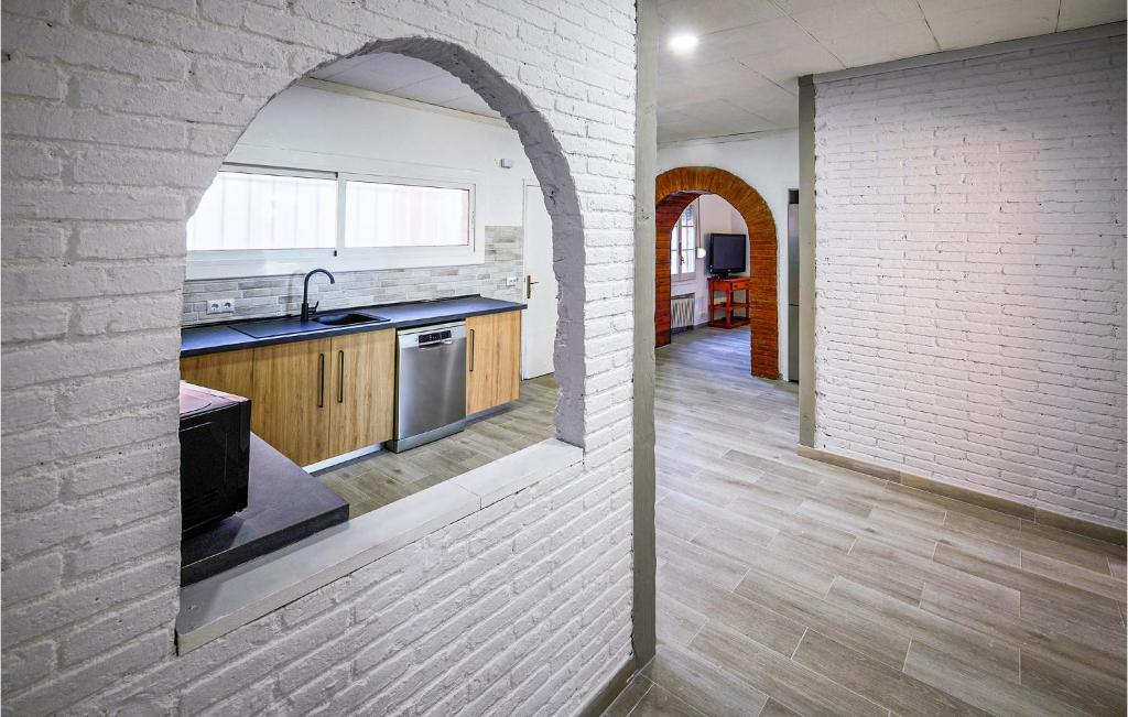 Kuchyň nebo kuchyňský kout v ubytování Nice Home In Sant Andreu De Llavaneres