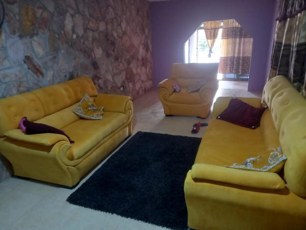 Osvee Guest House & Apartments
