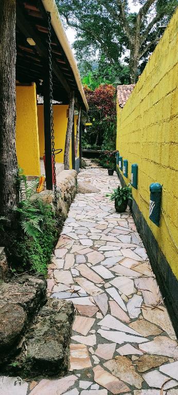 Zahrada ubytování Bela Casa Quartos e Hostel Ilha Grande