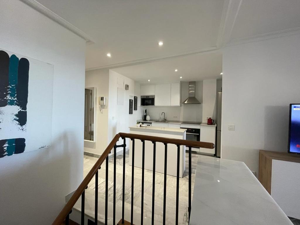A kitchen or kitchenette at Walking distance to Puerto Banus sea view Apartment