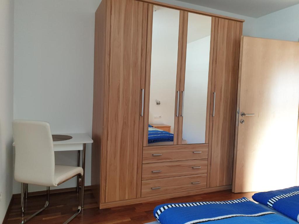 Postel nebo postele na pokoji v ubytování Ferienwohnung Bergsteiger