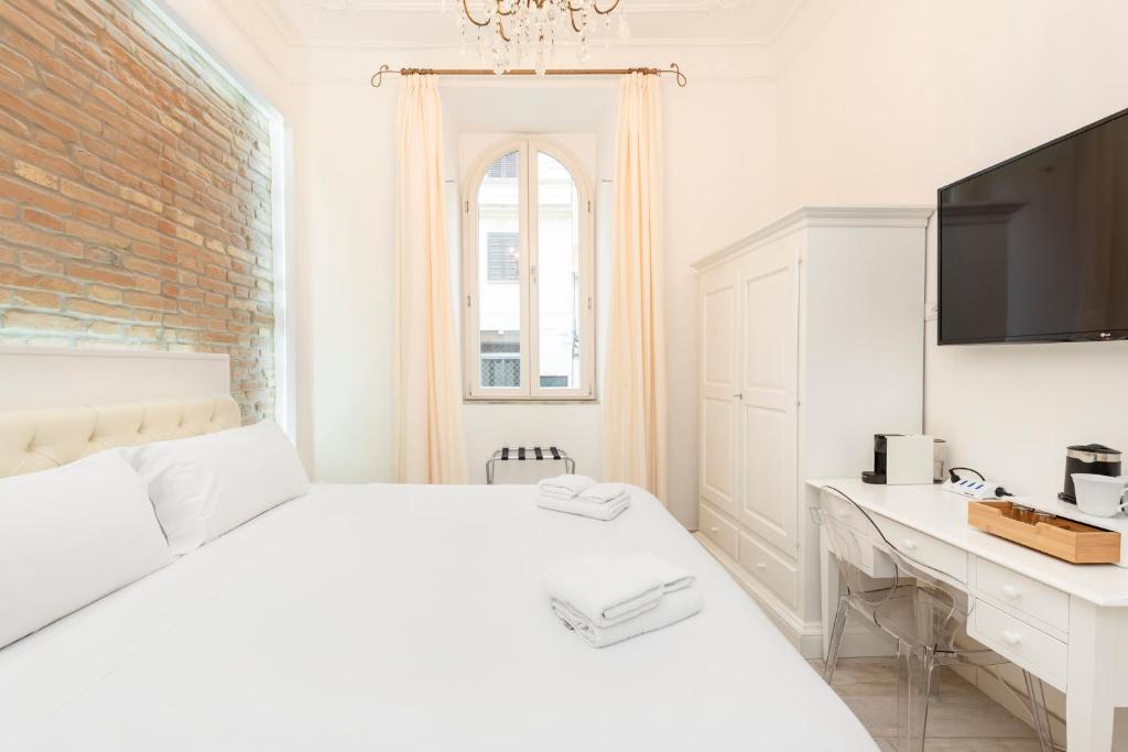 Primus Monti Suites - Superior Double Room