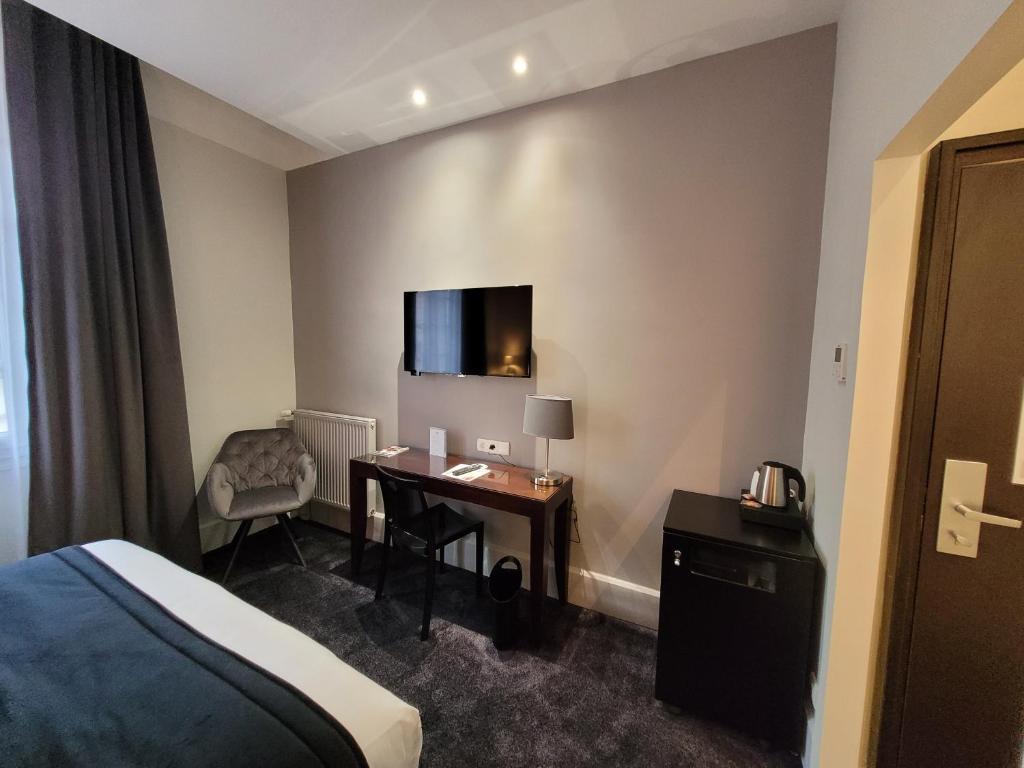 Hostellerie Du Chapeau Rouge - Resim 43