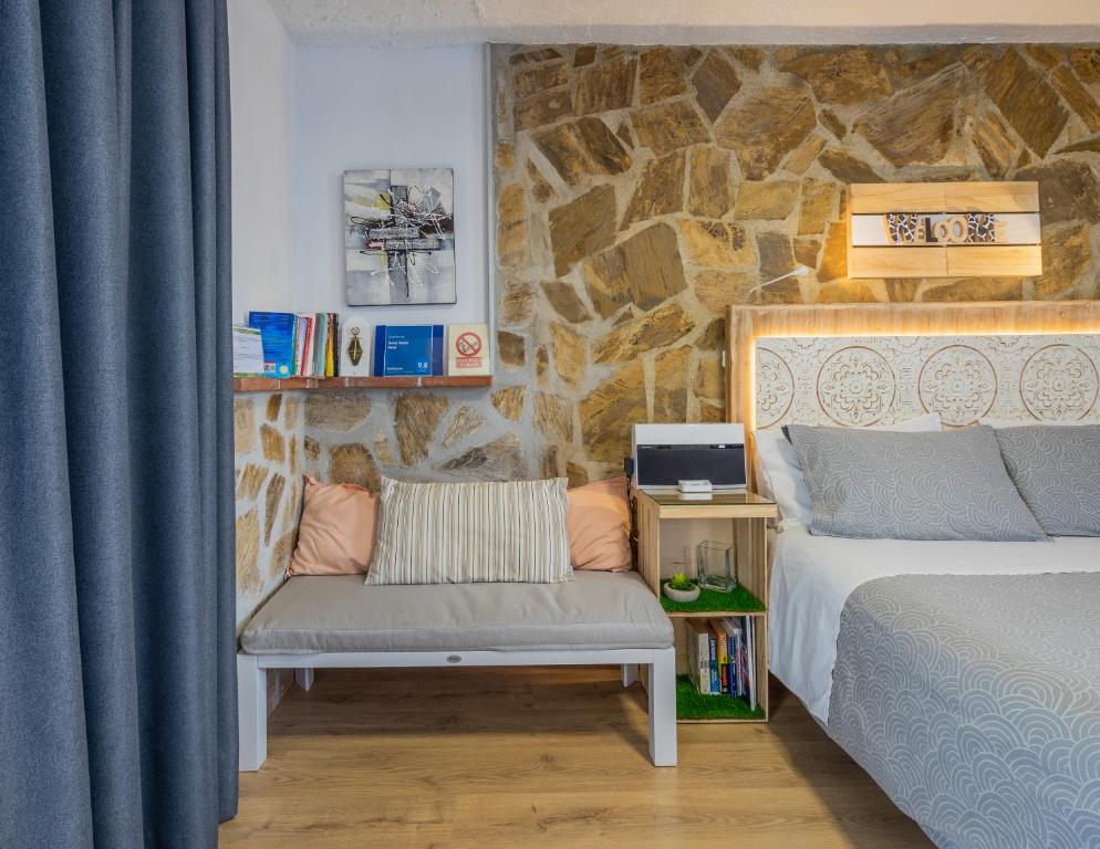 Postel nebo postele na pokoji v ubytování Sunny Studio Nerja