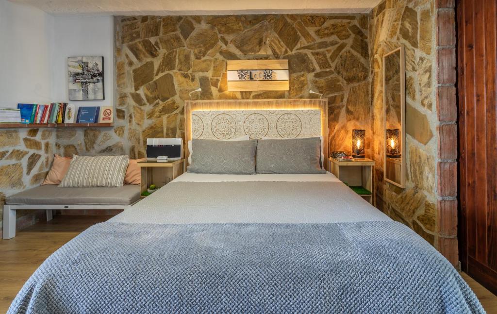 Postel nebo postele na pokoji v ubytování Sunny Studio Nerja