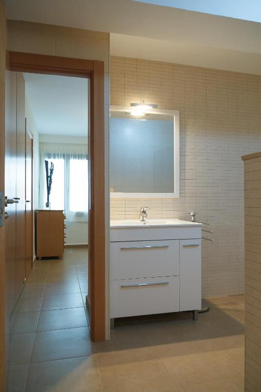 Kúpeľňa v ubytovaní UHC COSTA PINOSMAR APARTMENTS