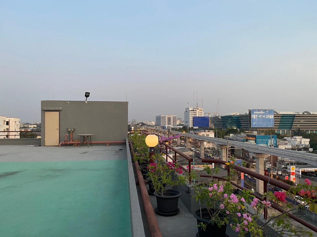 Bazén v ubytování Jumbotel Hotel nebo v jeho okolí