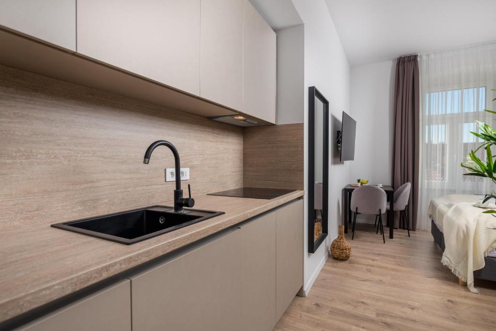 Molo Longo - Central Apartments & Rooms - Studio公寓 - 奴隶Vajnera Cice 1街，三楼