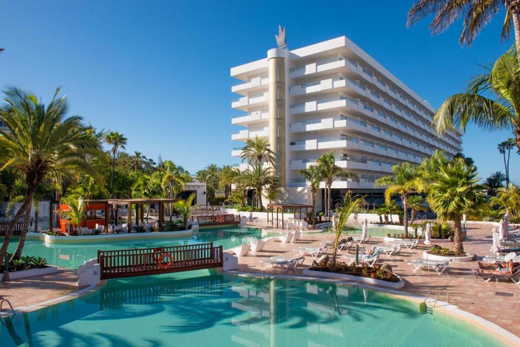 Бассейн в Hotel Gran Canaria Princess - Adults Only или поблизости