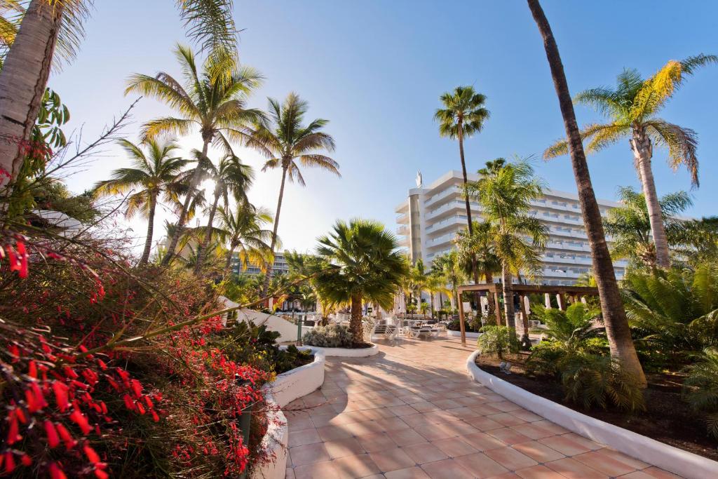 Сад в Hotel Gran Canaria Princess - Adults Only