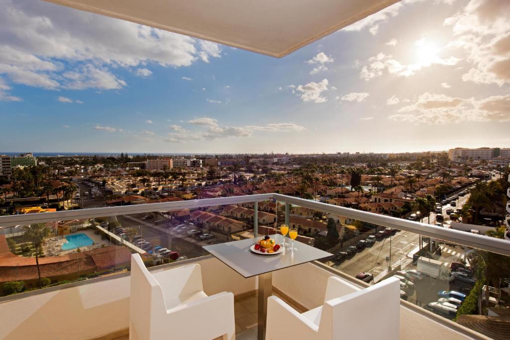 Балкон или терраса в Hotel Gran Canaria Princess - Adults Only