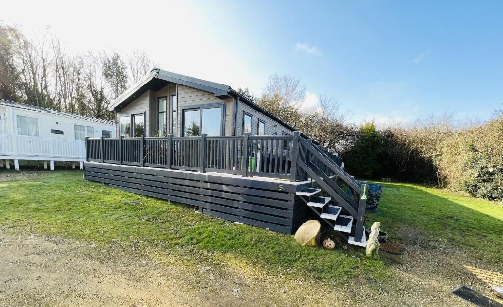 Luxury 2 Bedroom Lodge (MC36), Lower Hyde, Shanklin, Isle of Wight, Shanklin (updated prices 2024)