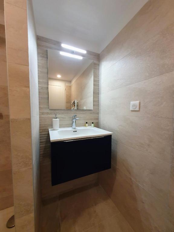 Appartement Premium dans une belle demeure - Hyper centre-ville de Reims - Apartamento Dúplex