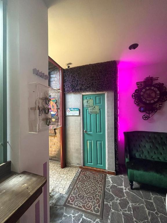 Velvet Hostal La novena photo