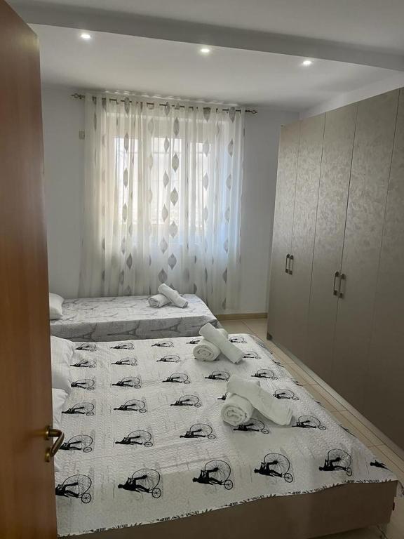 Meco Apartment - Imazhi 2