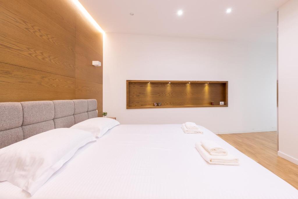 Exclusive 2 Bedrooms Apartment - Image 4