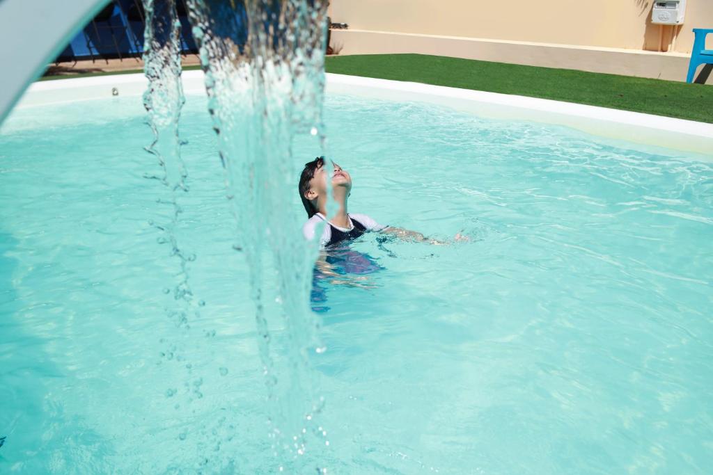 Kolam renang di atau dekat dengan Roxy's Bed & Breakfast