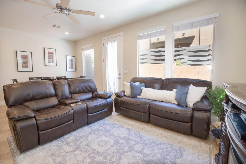 Fantastic Getaway 2 Pools and 2 Spas Near Zion NP, Washington Precios