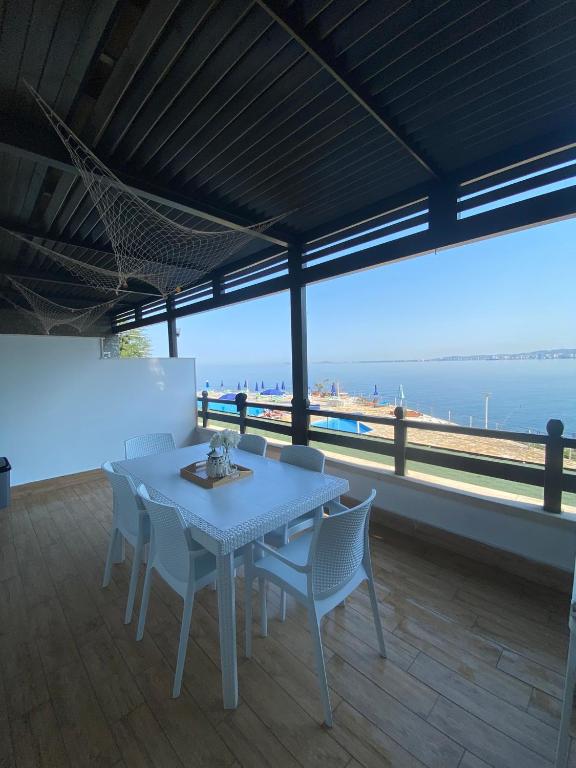 Amazing View! B & C New Apartment in Vlora - Imazhi 4