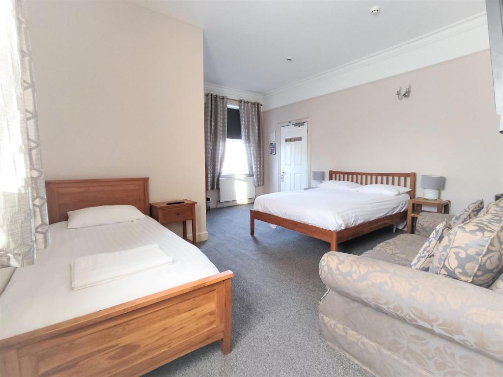Woodcote Hotel - Стандартная семейная комната