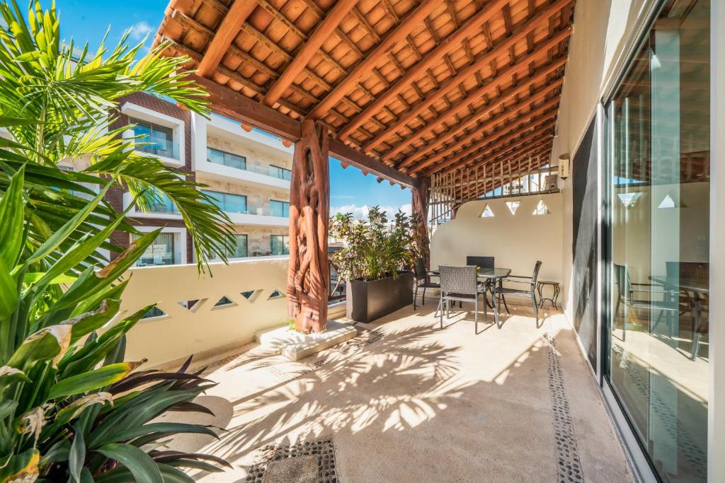 View of Luxury Modern Penthouse 2br/2ba Unit - craigslist