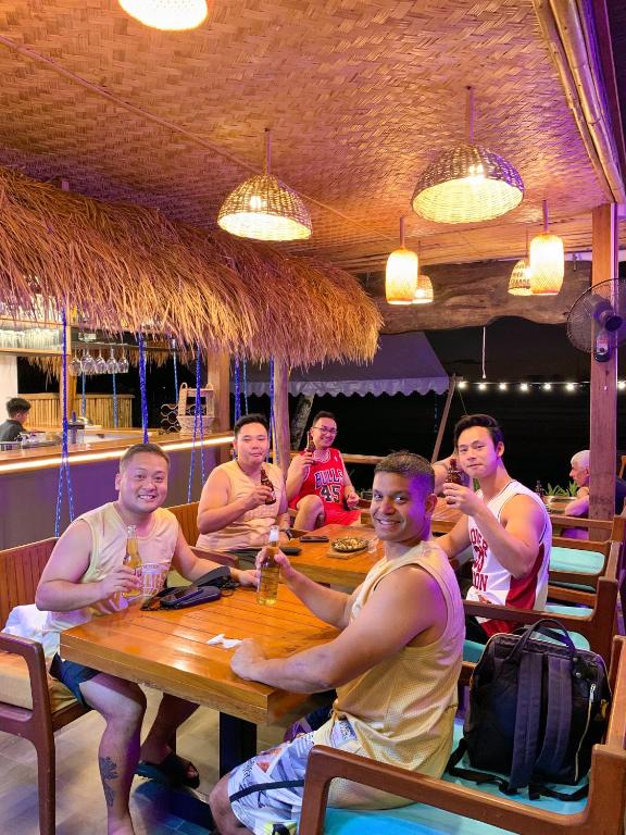 Hosté ubytování Banig Beach Resort El Nido