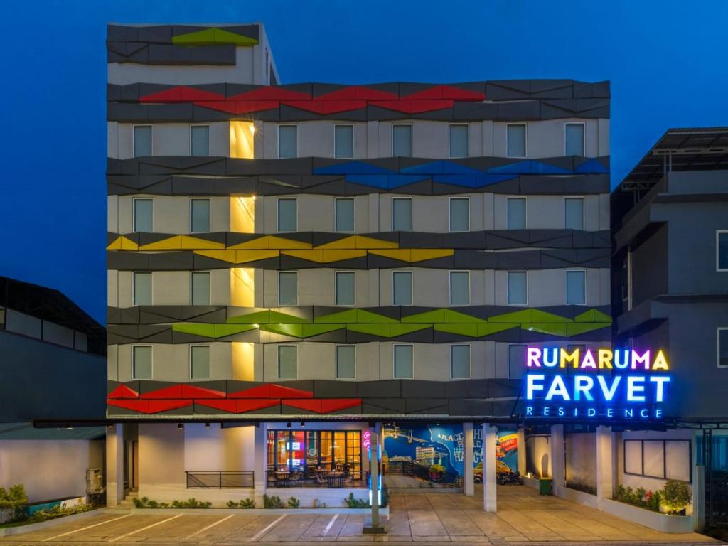 - une séance de l'hôtel rivanova fazer dans l'établissement Rumaruma Farvet Residence @ Ambon, à Ambon
