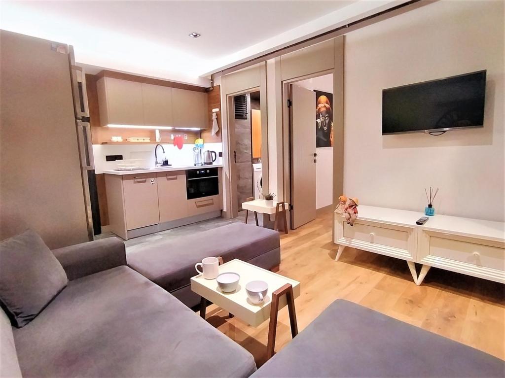 Kép Sleek Residence Flat in Muratpasa with Shared Pool szállásáról Antalyában a galériában