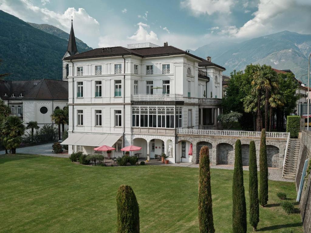 Nespecifikovaný výhled na hory nebo výhled na hory při pohledu z hotelu