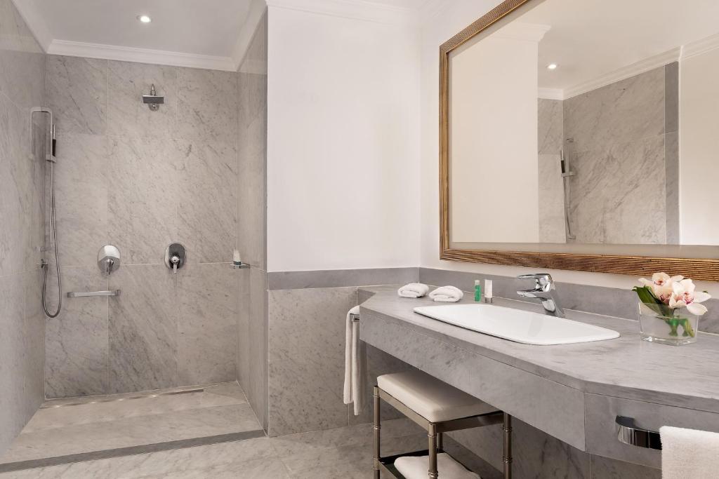 Ванная комната в The Westin Palace, Milan